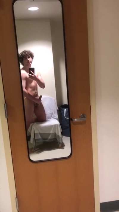 Who wants to feel me cum inside their mouth?