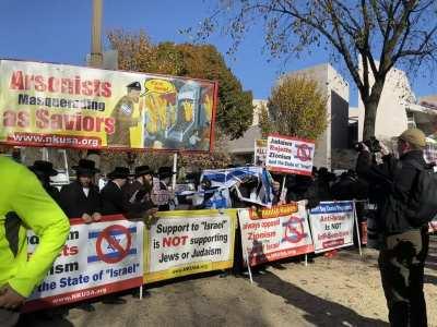 Saw them at today’s pro-Israel march in DC