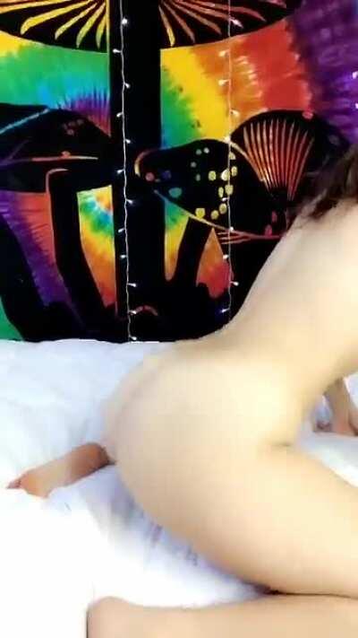 Can she do it on a dick though?