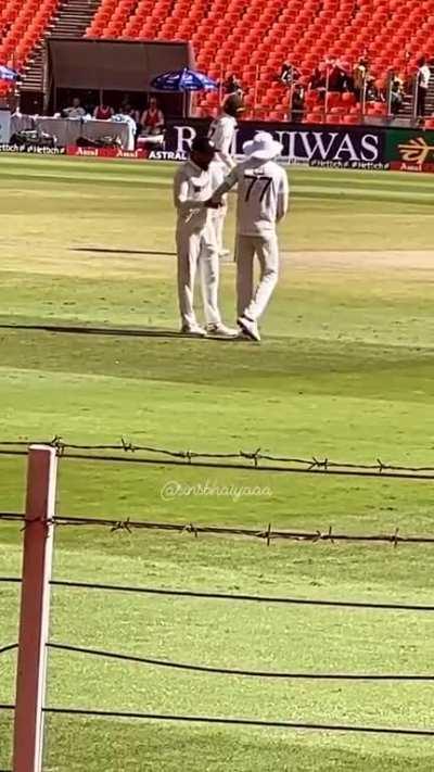 Kohli molests Gill for his consistent performance.