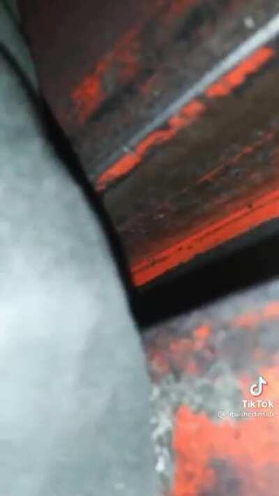 This guy doing what we’ve all though about lmao