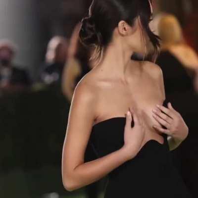 Gala dress #2 (.5x speed, cropped & looped)