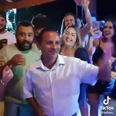 meu mano Blue pen ataca novamente