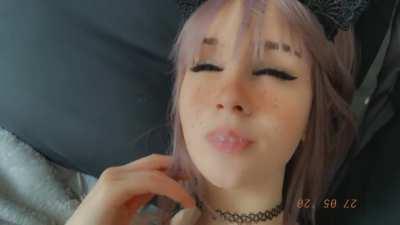 Begging for a hot load to drink 💖☺️