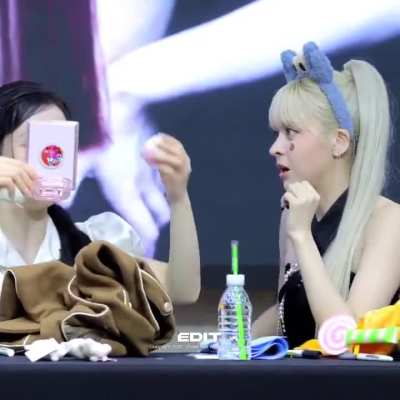 251019 - Lily and Haewon @ MakeStar Fansign (Just Doing HaeLy Things) 🐻‍❄️😱🗯️🐨 😆