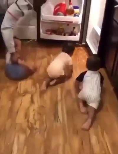 to close the fridge door