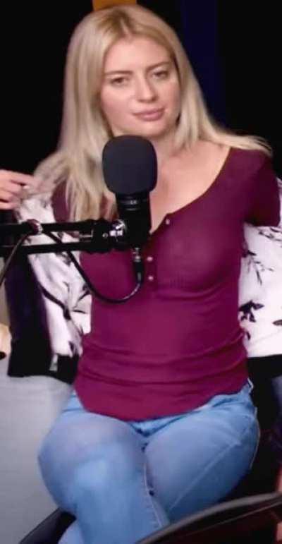 Elyse Willems
