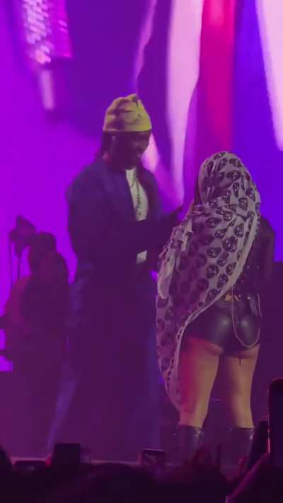 Young Thug proposes to Mariah tonight in Atlanta