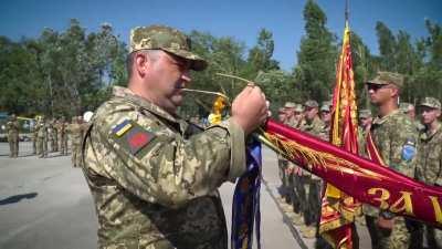 On the Day of the Air Force, Volodymyr Zelenskyy observed samples of weapons and military equipment of the Ukrainian defenders of the sky and talked to the warriors