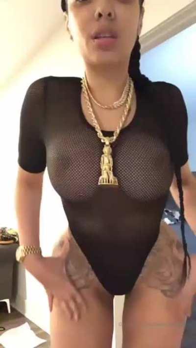 StephanieSantiago1 - Video #0643