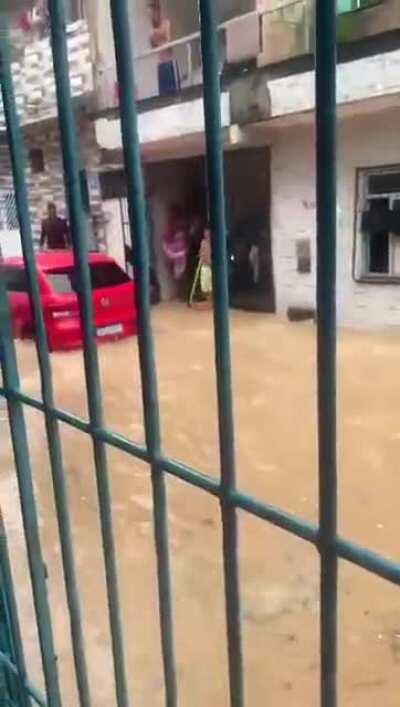 Devagar filho da puta!