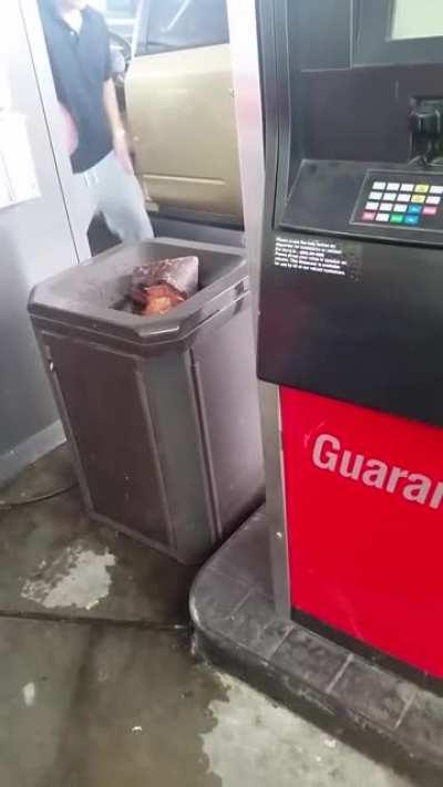 That’s not his car..