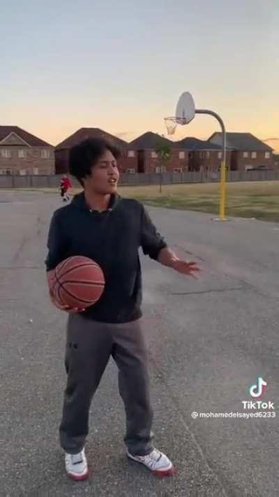 mfs turned the DIOR DIOR tweet to a real video 😭