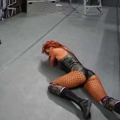 Becky Lynch: TLC '18 [3 MIC]