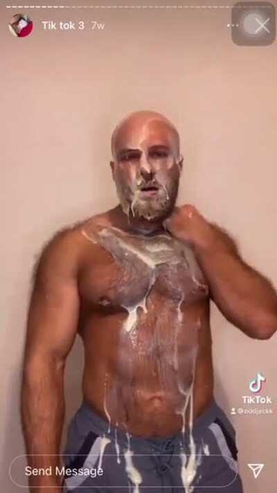 He walks up to your girl and does this, what are you gonna do about it?