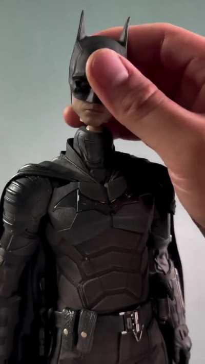 This is a fantastic model. Edward cullen as batman ftw