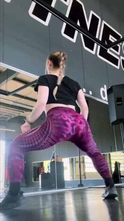 Shake it 🥵🍑🔥