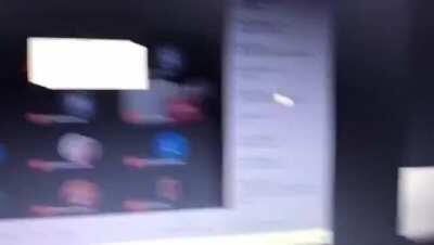 Aluno expulso do EAD por malhar biceps com butijao de gás