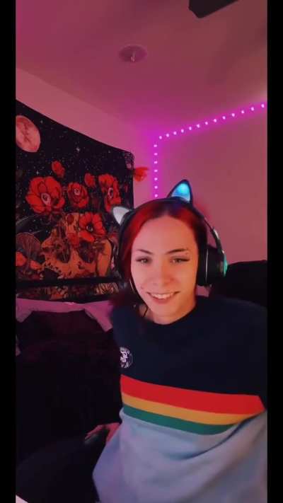 Anyone know if shes still active?