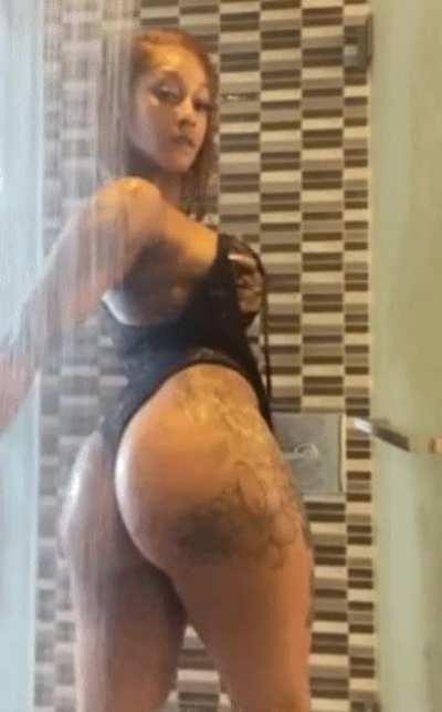 MizzTwerkSum finally showing something