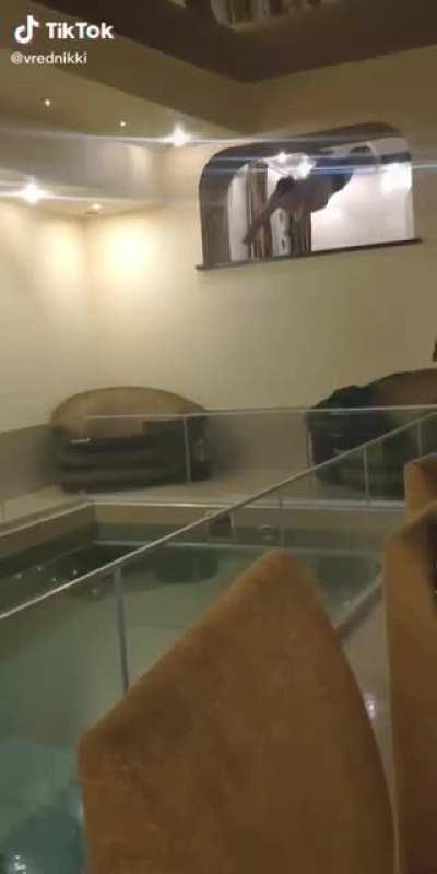 HMB what a dangerous diving