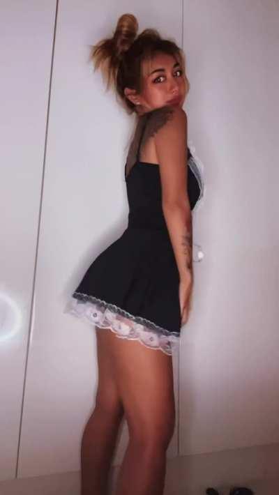 I saw no one sees my posts anymore so im just gonna say hi to those who sort by new, how are you? 😅