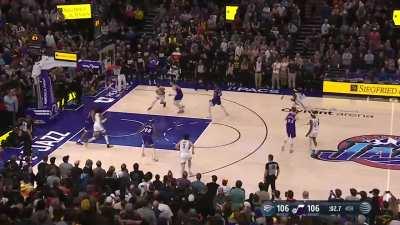 [Highlight] Three point specialist Walker Kessler blocks his 7th shot of the game, at the buzzer, to send it to overtime.