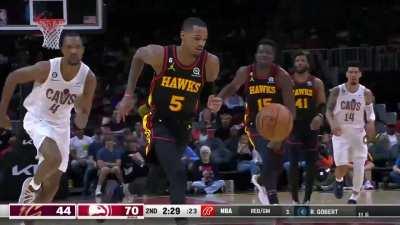 [Highlight] Dejounte Murray gets the steal and yams it