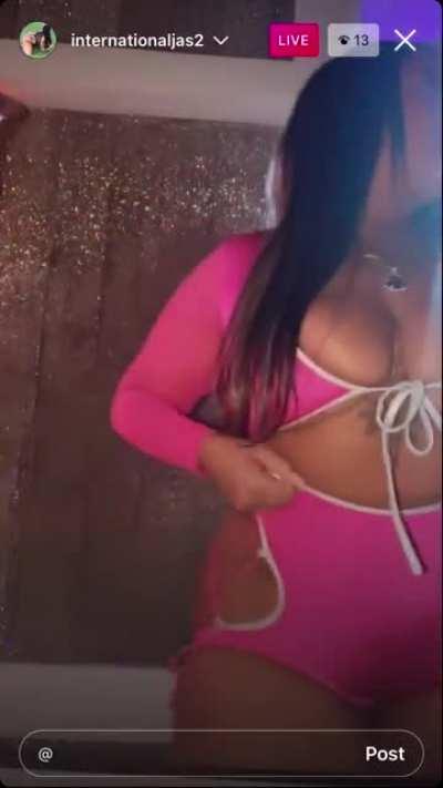 Sha and jas quick one