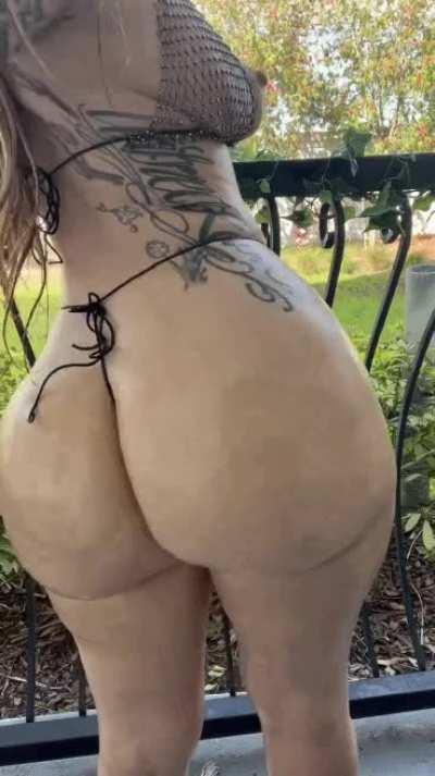 Very soft, isn't it.💢