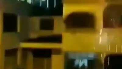 Esse e o famoso Kimetsu no rabanada ????