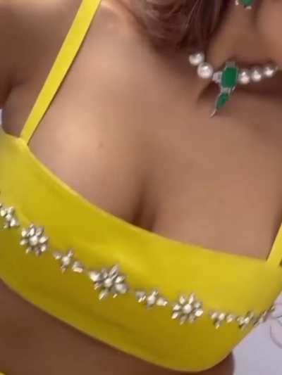 Malaika Arora Flaunting Her Sexy Body 🔥🥵