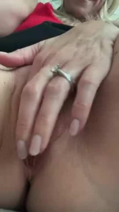 Milf eaters wanted…