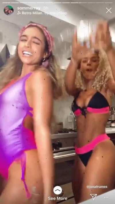 Sommer has cum on her ass💦🍑🍆😈👅💗