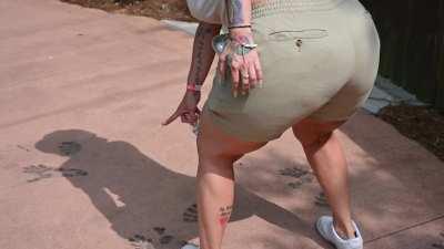 PAWG Zookeeper Gets Fucked By Gorilla