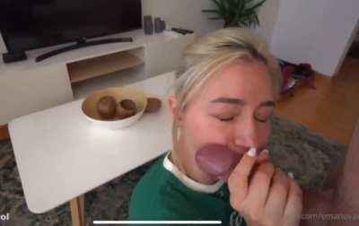 So hot! she gets a big load