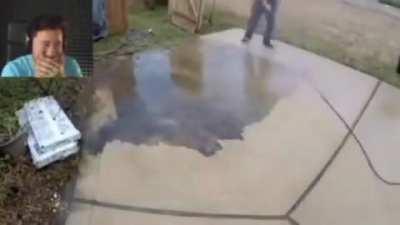 man powerwash simulator is such a cool game