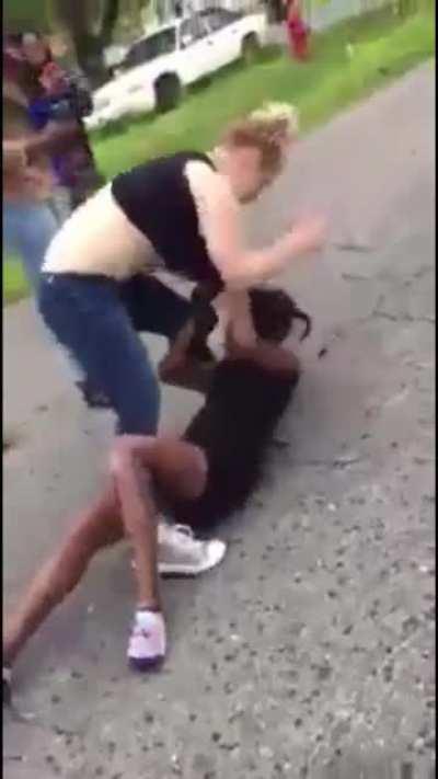 Run Up Get Done Up! 👩🏼‍🔧👊🏽