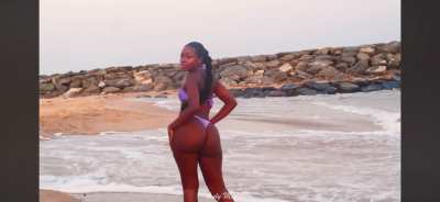 YouTube Sleeper: Pretty Ama Has a Perfect Ass! compilation (IG: @amprettyama)