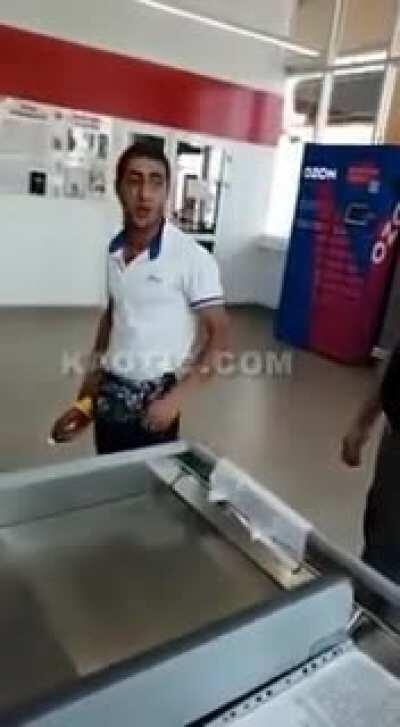 Tough man handed a nappy nap.