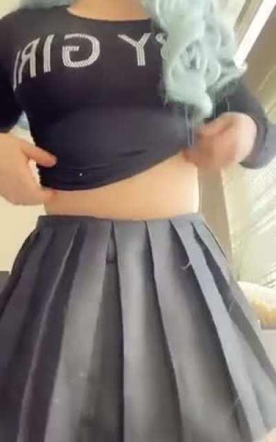 Sending nudes to whoever up's this (instantly)👻:pique67t