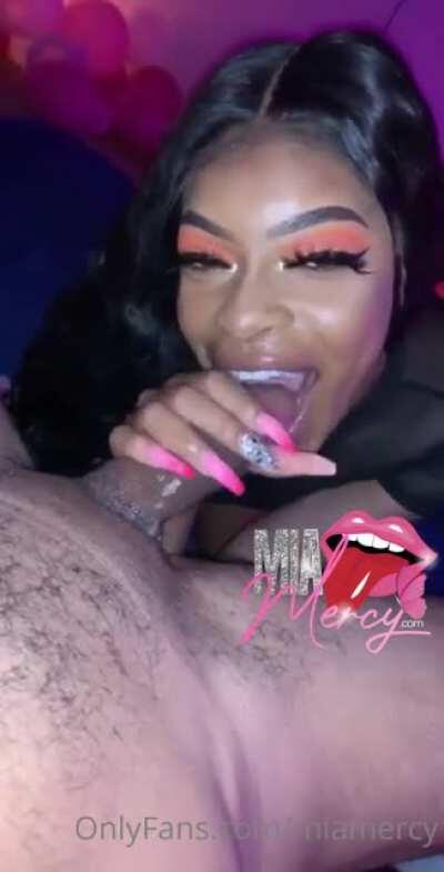 MIA MERCY / 😩😩 EAT THAT DICK UP / TWITTER : OMG__THOT 🧎🏾‍♀️/ ANY ONLYFANS YA WANNA SEE LMK 🤫❗️