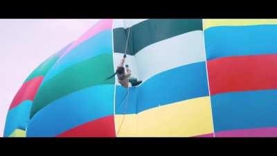 How to land on top of a hot air balloon rajnikanth edition.