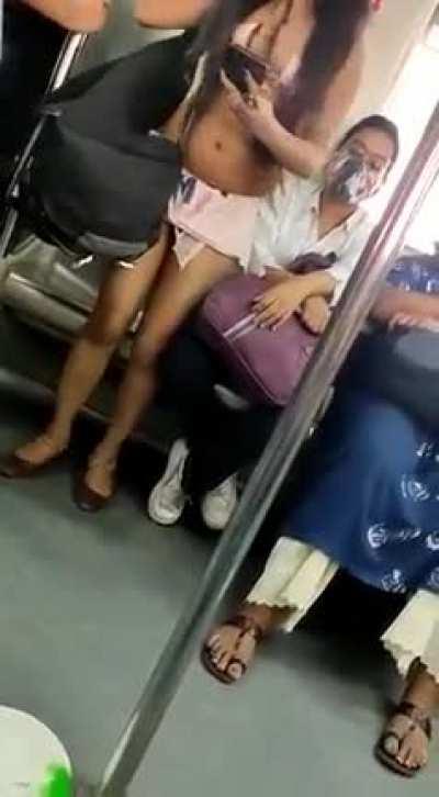 Mera Desh badal Raha hai aage badh raha hai .