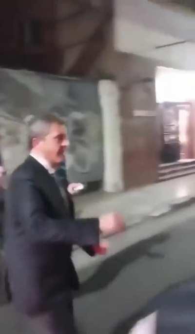 Alguien tiene el video de Massa diciendo que hay que terminar con el negro para crecer? quiero hacer un edit con esto pero no lo encuentro por ningun lado.