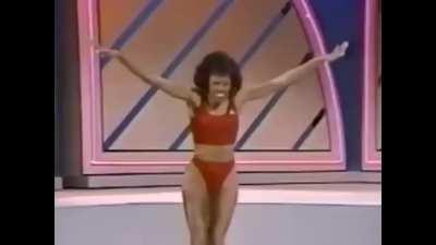 Sweet Dragula (Rob Zombie, Eurythmics, 80s aerobic videos) - [2:42]