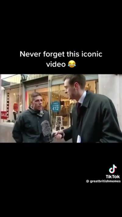 He walked in reverse😂😅