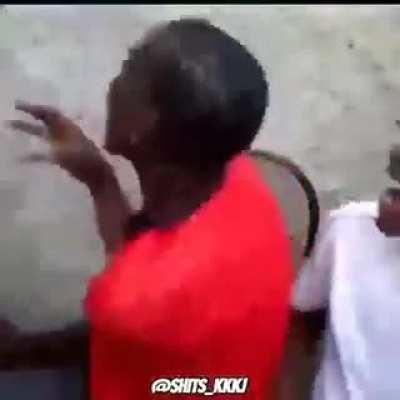 Primeiramente nome da musica, Segundamente arranja namoralzinha o video original da garota