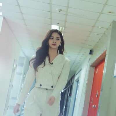 210326 - Stunning Tzuyu