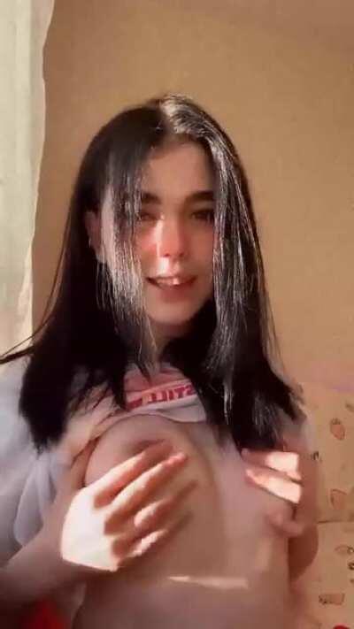 Adorable Reveal Before Spanking Her Ass